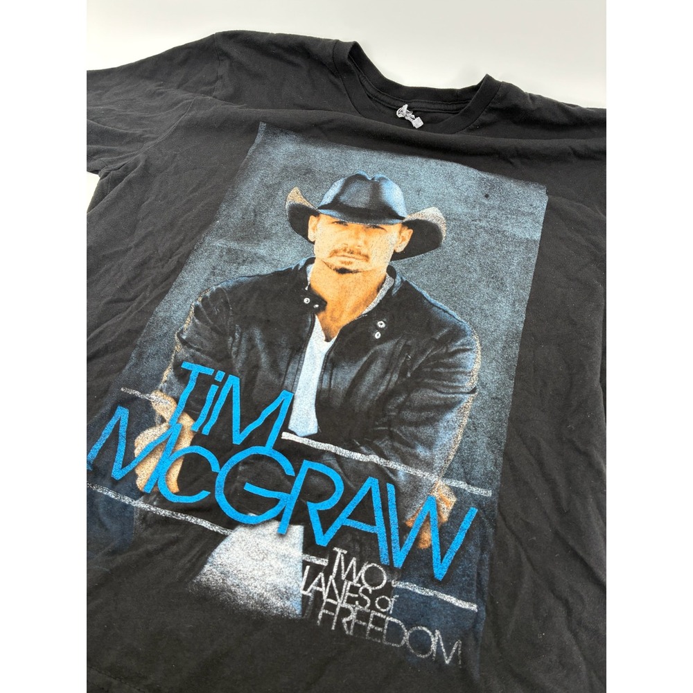 Tim McGraw Two Lanes of Freedom 2013 Tour T-Shirt Mens Medium Black Concert Tee